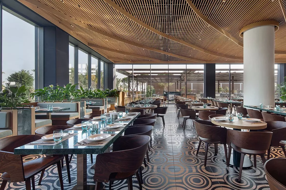 هتل وویاژ بلک آنتالیا